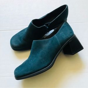 Camper Karolina Green suede ankle boots size 38
